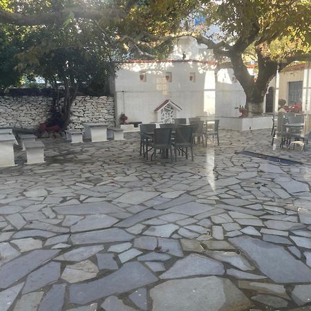 Sariza Spring Hotel Apikia  Exterior photo