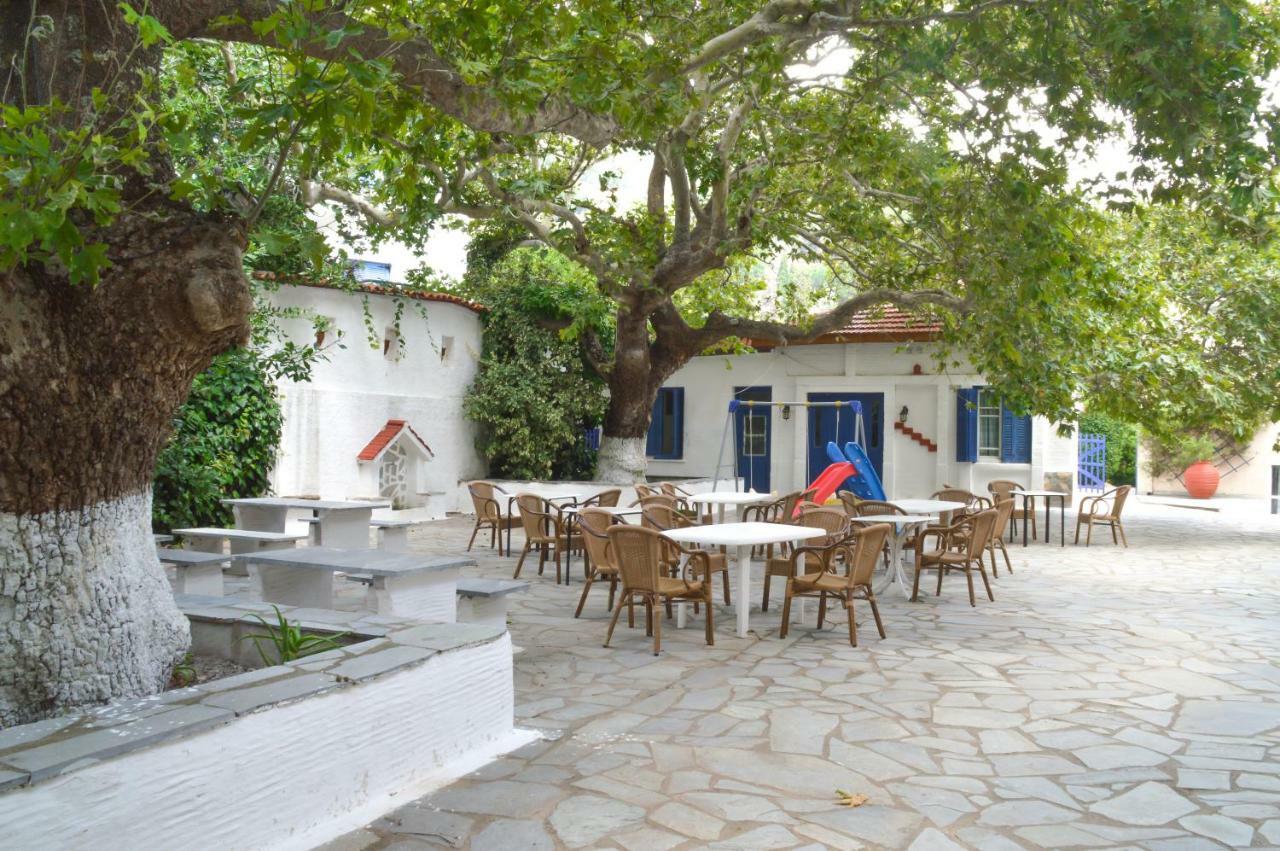 Sariza Spring Hotel Apikia  Exterior photo